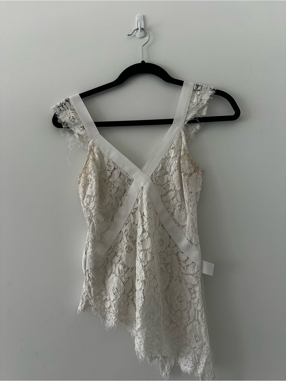 Karen Millen Lace Top - Picture 2 of 6